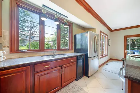 Kitchen - 5569 Dublin Rd, Dublin, OH 43017 photo 5 of 7