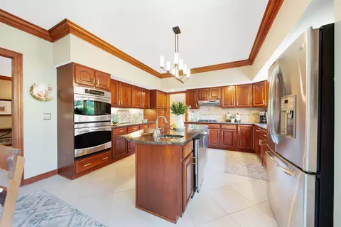 Kitchen - 5569 Dublin Rd, Dublin, OH 43017 photo 2 of 7