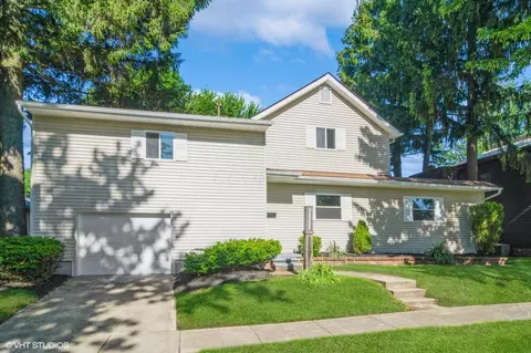 823 S Walnut St, Bucyrus, OH 44820