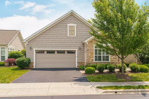 6843 Garden View Dr, Westerville, OH 43082