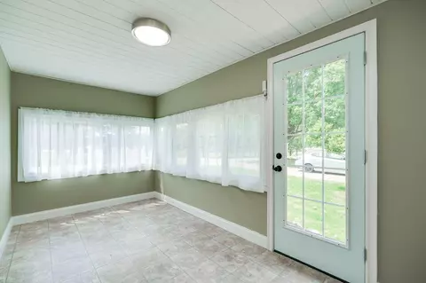 4742 Peacock Rd, Springfield, OH 45502 photo 7