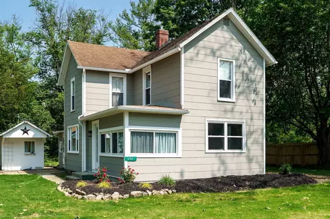 4742 Peacock Rd, Springfield, OH 45502 photo 2