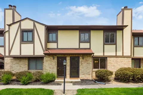 2353 Mccauley Ct #6, Columbus, OH 43220