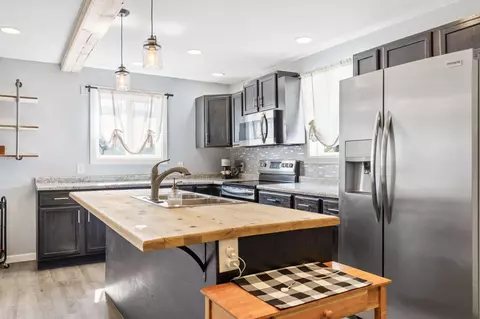 Kitchen - 239 Gurley Ave, Marion, OH 43302 photo 3 of 4
