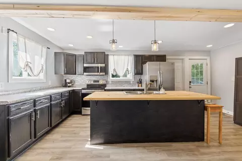 Kitchen - 239 Gurley Ave, Marion, OH 43302 photo 1 of 4