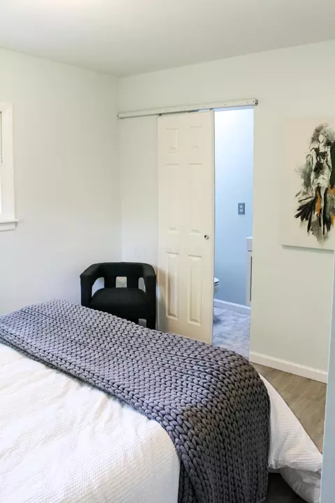 Bedroom - 644 Vale Cemetery Rd, Springfield, OH 45504 photo 2 of 3