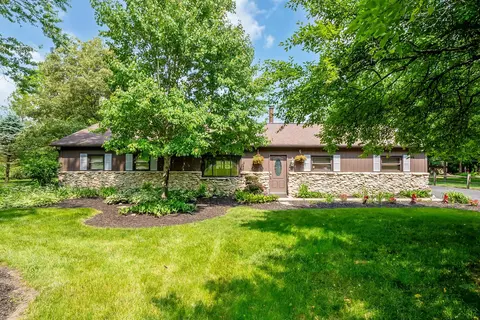 6140 Harrisburg Georgesville Rd, Grove City, OH 43123