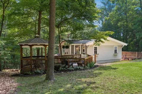 Exterior - 831 Kickapoo Ct, Bremen, OH 43107 photo 5 of 28