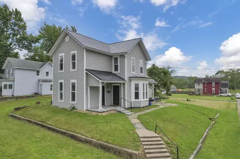Exterior - 327 Eastern Ave, Newark, OH 43055 photo 1 of 7