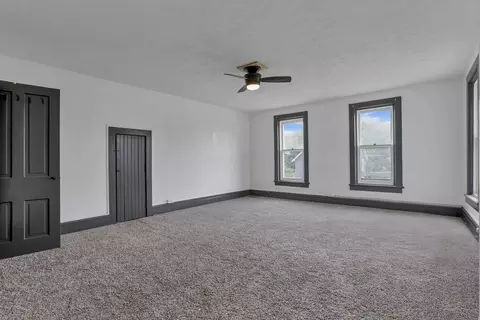 Bedroom - 327 Eastern Ave, Newark, OH 43055 photo 5 of 7