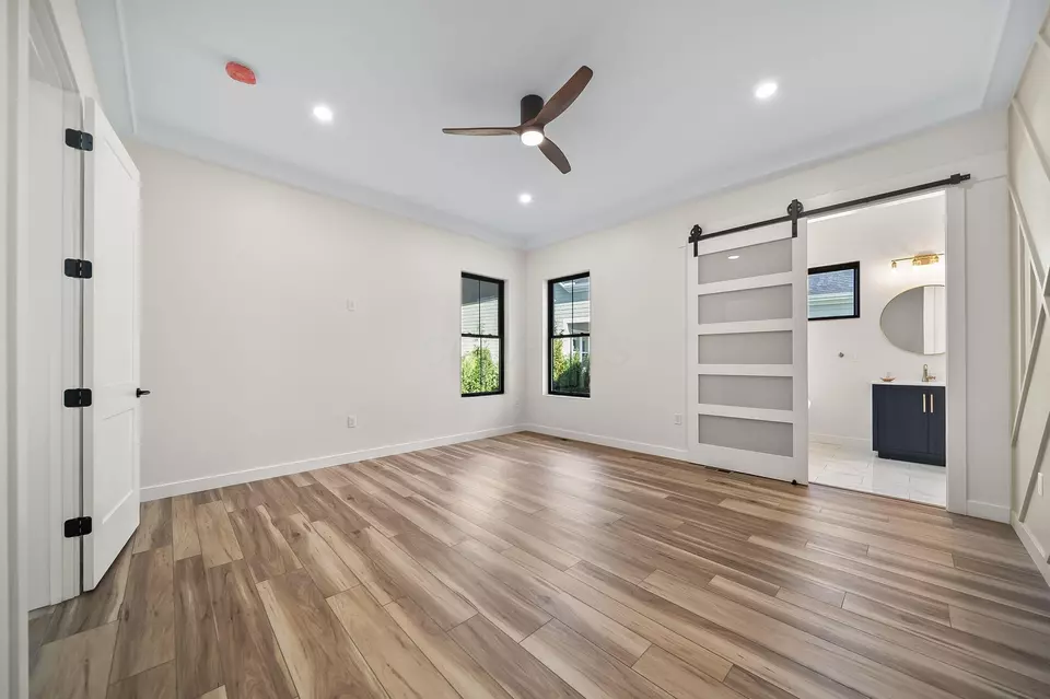 Bedroom - 3692 Beulah Park Dr, Grove City, OH 43123 photo 4 of 11