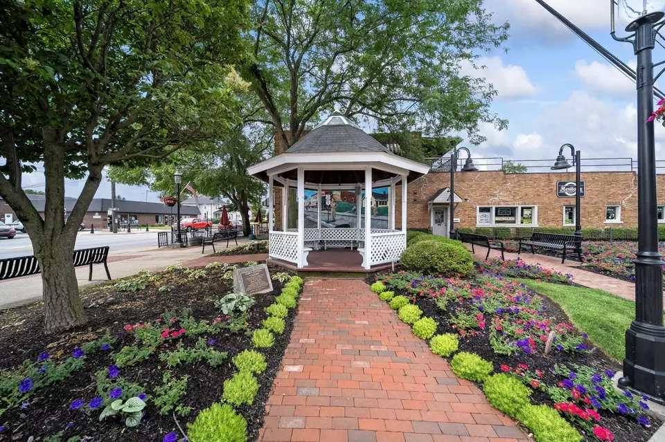 Exterior - 3692 Beulah Park Dr, Grove City, OH 43123 photo 20 of 28