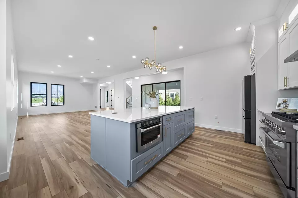 Other - 3692 Beulah Park Dr, Grove City, OH 43123 photo 6 of 29