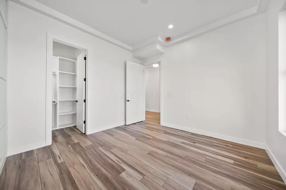 Bedroom - 3692 Beulah Park Dr, Grove City, OH 43123 photo 3 of 11