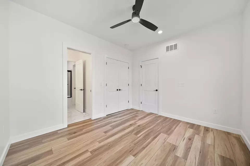 Bedroom - 3692 Beulah Park Dr, Grove City, OH 43123 photo 11 of 11