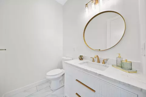 Bath - 3692 Beulah Park Dr, Grove City, OH 43123 photo 1 of 8