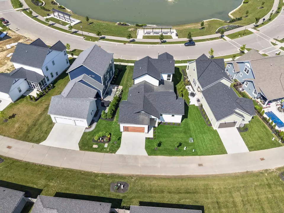 View/Area - 3692 Beulah Park Dr, Grove City, OH 43123 photo 2 of 8