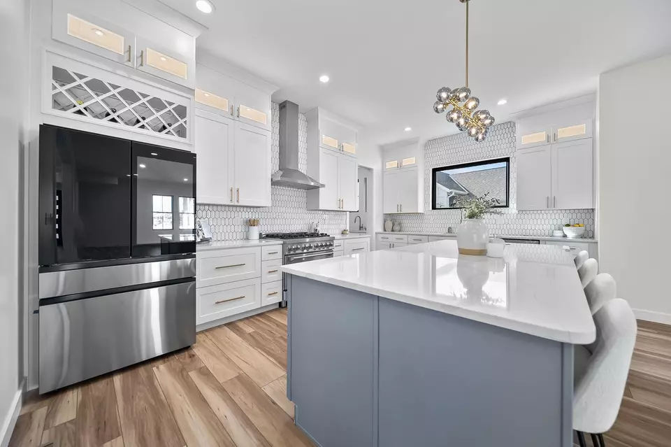 Kitchen - 3692 Beulah Park Dr, Grove City, OH 43123 photo 5 of 11