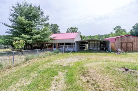 942 N Benner Hill Rd, South Salem, OH 45681