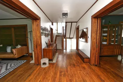 943 E High St, Mount Vernon, OH 43050