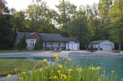 6497 County Highway 87, Wharton, OH 43359