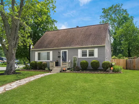 5298 Crawford Dr, Columbus, OH 43229
