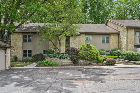 3137 Griggsview Ct #3137, Columbus, OH 43221