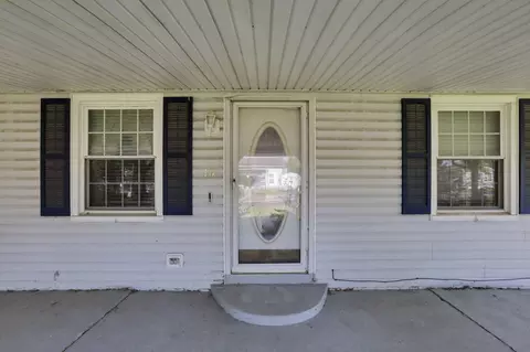 Exterior - 10 Main St, Orient, OH 43146 photo 4 of 6