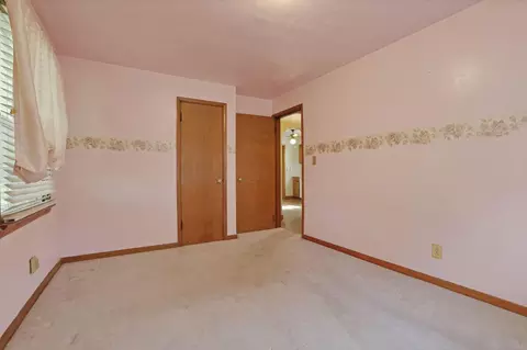 Bedroom - 10 Main St, Orient, OH 43146 photo 3 of 5