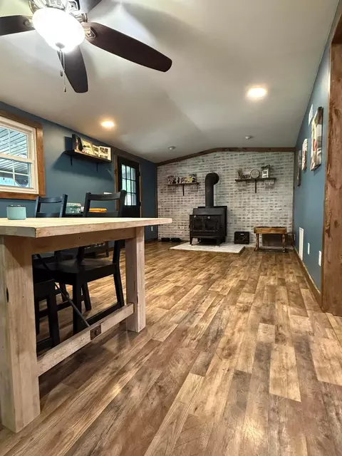 Dining - 1775 Shoshoni Dr, Circleville, OH 43113 photo 2 of 5