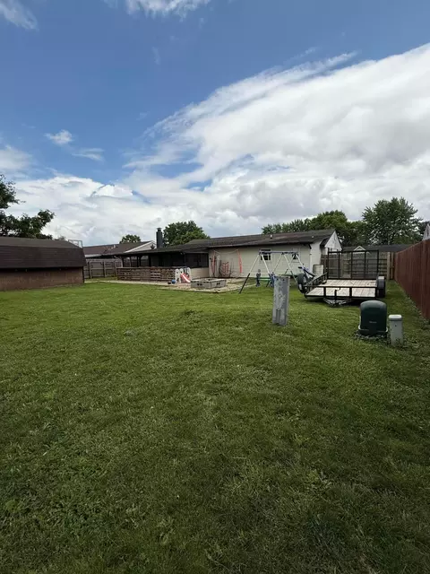 Exterior - 1775 Shoshoni Dr, Circleville, OH 43113 photo 11 of 20