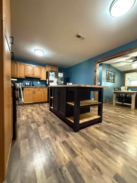 Kitchen - 1775 Shoshoni Dr, Circleville, OH 43113 photo 1 of 8