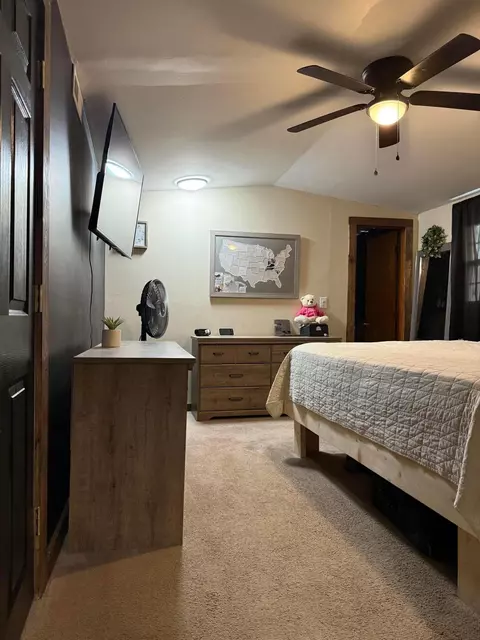 Bedroom - 1775 Shoshoni Dr, Circleville, OH 43113 photo 2 of 12