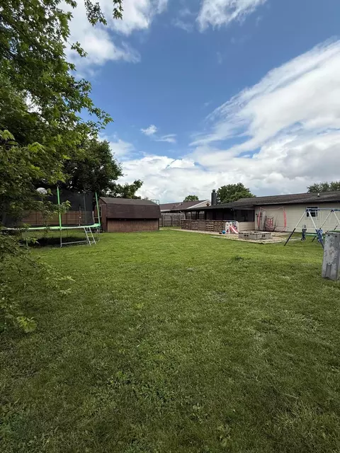 Exterior - 1775 Shoshoni Dr, Circleville, OH 43113 photo 12 of 20
