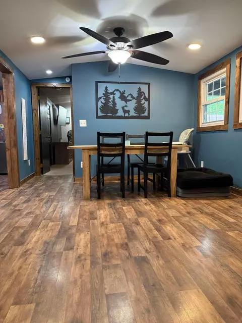 Dining - 1775 Shoshoni Dr, Circleville, OH 43113 photo 4 of 5