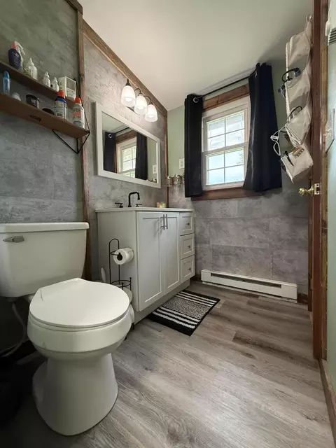 Bath - 1775 Shoshoni Dr, Circleville, OH 43113 photo 1 of 4