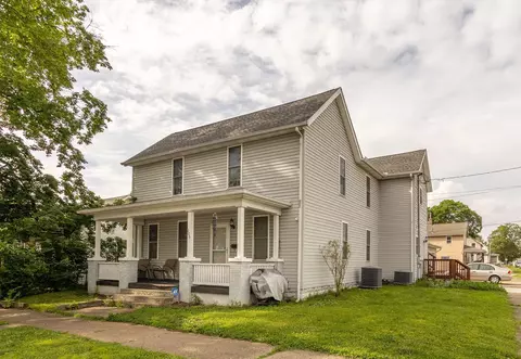 206 W Ohio St, Circleville, OH 43113