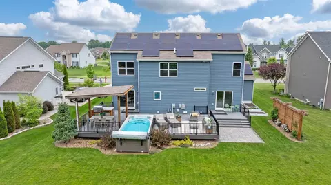 Exterior - 6358 Streamside Dr, Galena, OH 43021 photo 13 of 13