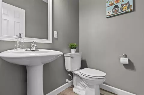 Bath - 6358 Streamside Dr, Galena, OH 43021 photo 1 of 9