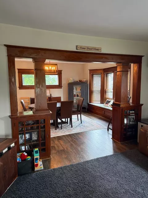 Dining - 104 Floral Ave, Springfield, OH 45504 photo 1 of 2