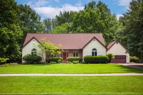 690 Cheshire Rd, Delaware, OH 43015