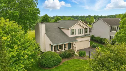 6330 Andrews Dr W, Westerville, OH 43082