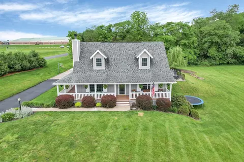 310 Hainsview Dr, Newark, OH 43055