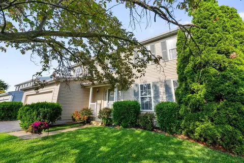 3288 Foxpoint Dr, Hilliard, OH 43026