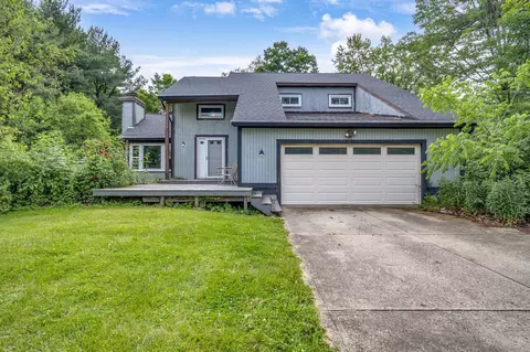 5670 York Rd SW, Pataskala, OH 43062