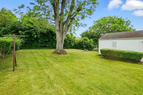 Exterior - 1330 Amherst Rd, Springfield, OH 45504 photo 8 of 10
