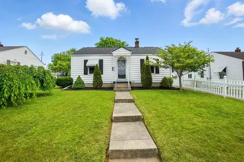 Exterior - 1330 Amherst Rd, Springfield, OH 45504 photo 1 of 10