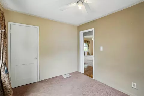 Bedroom - 1330 Amherst Rd, Springfield, OH 45504 photo 4 of 4