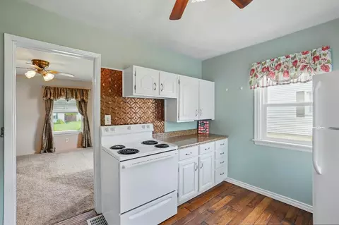 Kitchen - 1330 Amherst Rd, Springfield, OH 45504 photo 2 of 4