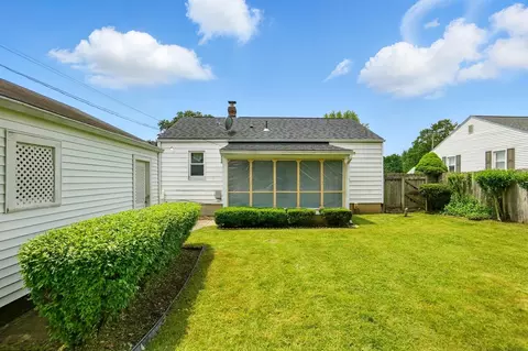 Exterior - 1330 Amherst Rd, Springfield, OH 45504 photo 6 of 10